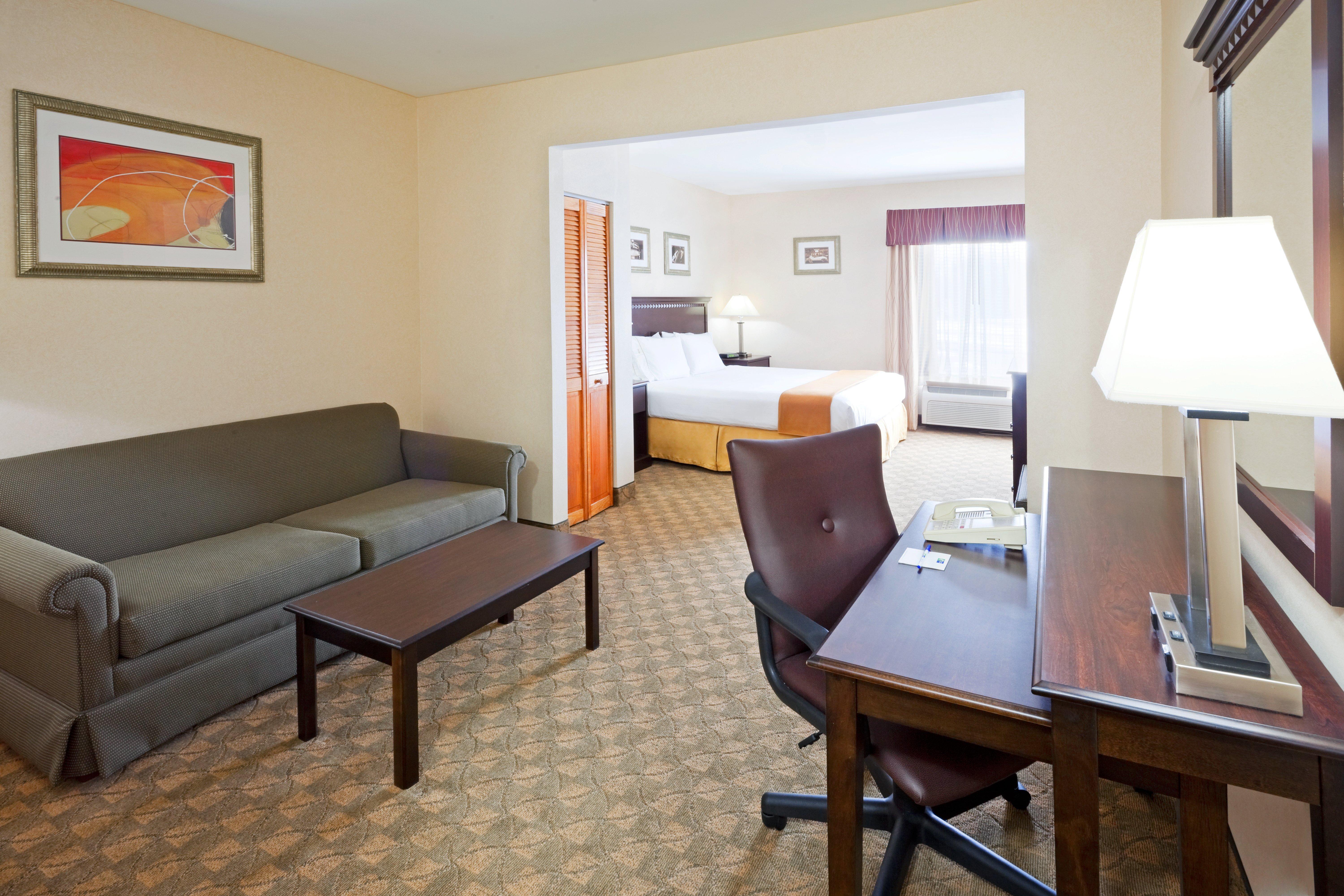 Holiday Inn Express & Suites Carneys Point - Pennsville By Ihg Exterior foto
