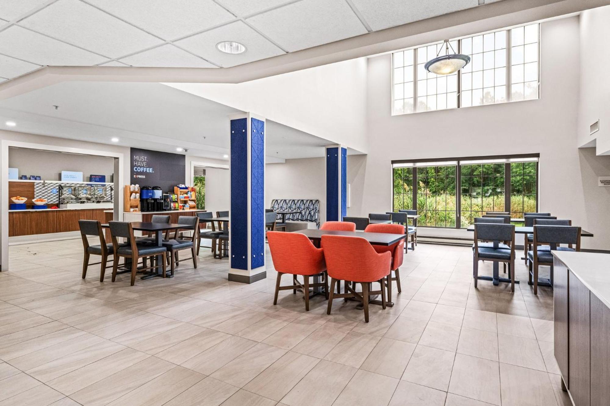 Holiday Inn Express & Suites Carneys Point - Pennsville By Ihg Exterior foto