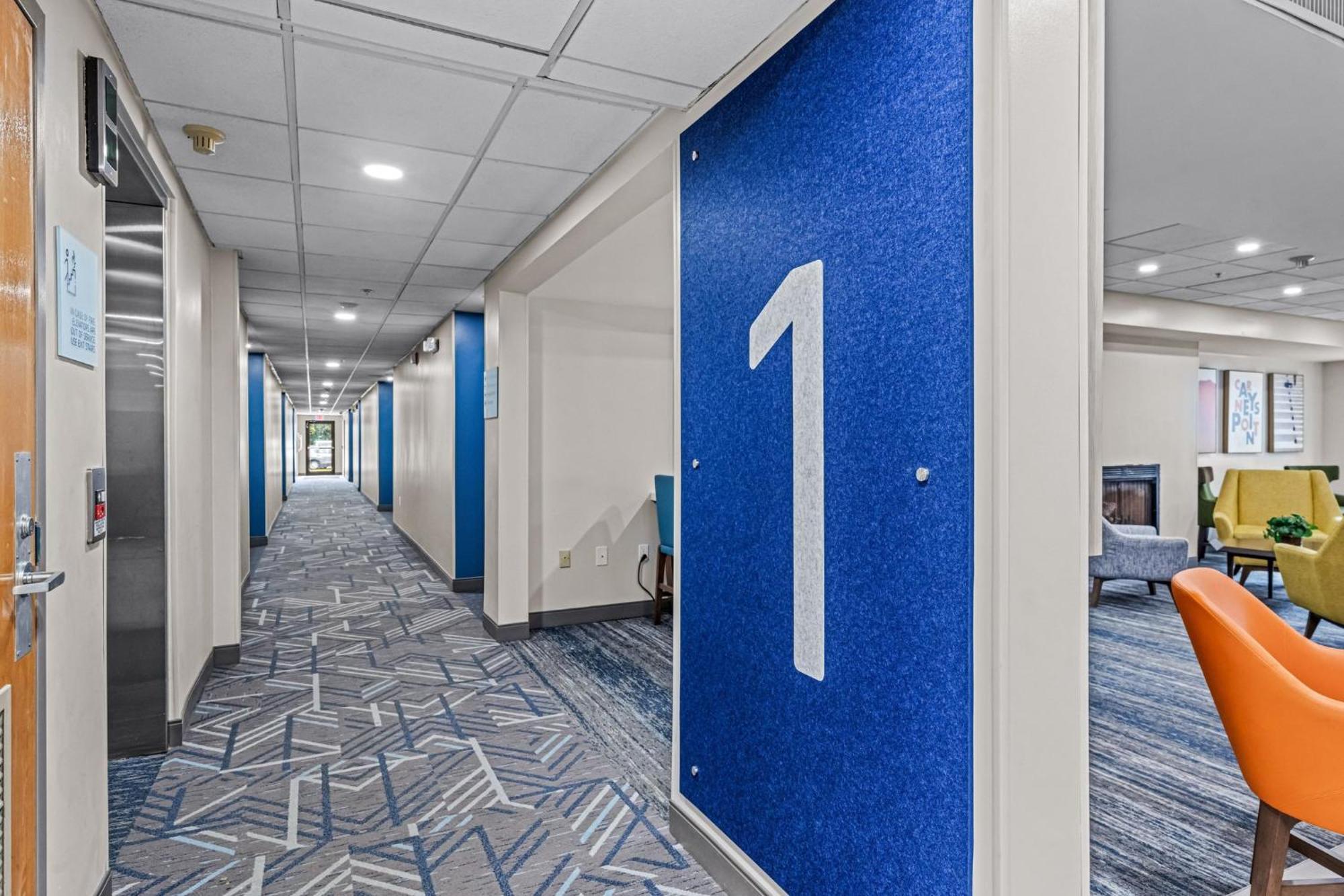 Holiday Inn Express & Suites Carneys Point - Pennsville By Ihg Exterior foto
