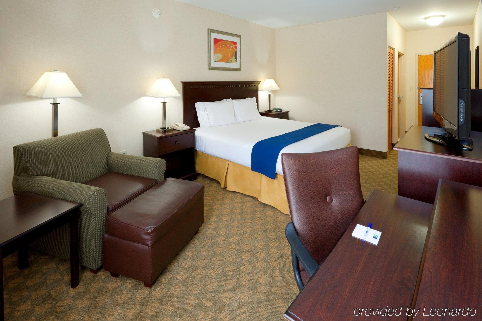 Holiday Inn Express & Suites Carneys Point - Pennsville By Ihg Habitación foto