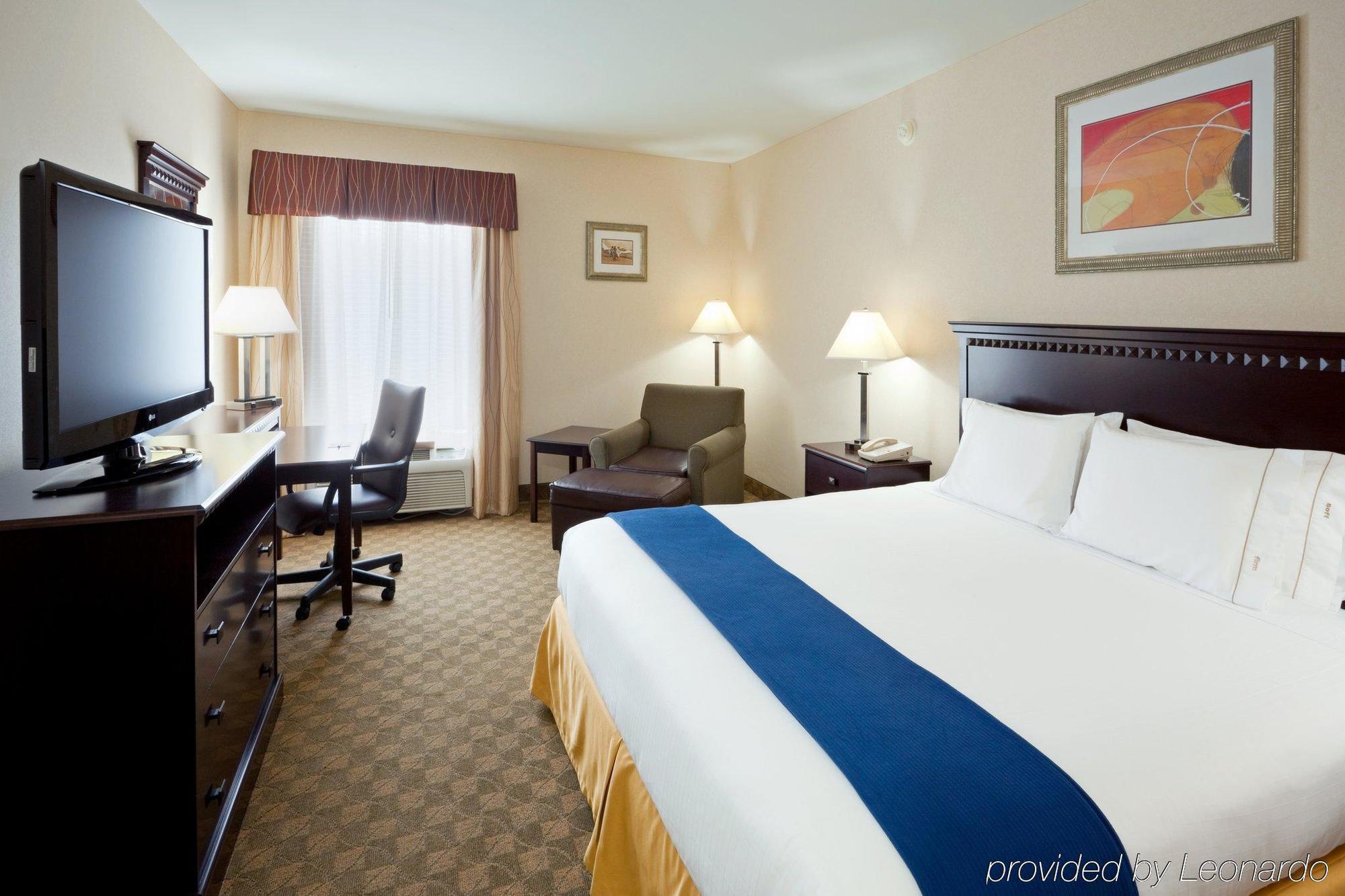 Holiday Inn Express & Suites Carneys Point - Pennsville By Ihg Habitación foto